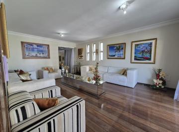 Apartamento · 265m² · 4 Quartos · 4 Vagas · Espetacular apartamento de alto padrão com 4 quartos e 2 suítes na Canela, Salvador - Imperdível!