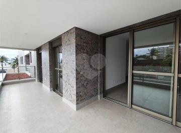 Apartamento · 131m² · 3 Quartos · 2 Vagas · Apartamento com 3 quartos à venda em Centro - SP