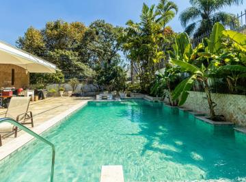 2cbb34d6-f431-4a57-a603-141df9c8615f · Aconchegante casa para venda em Pinheiros com 5 quartos, sendo 5 suítes, 735m²