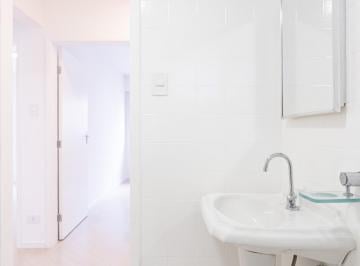 banheiro_1.jpeg · Deslumbrante apartamento para venda em Itaim Bibi com 3 quartos, sendo 1 suíte, 95m²