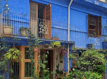 509ec192-cbbb-4110-920b-a9d266cc5a79 · Confortável casa de vila para venda em Vila Olímpia com 4 quartos, sendo 1 suíte, 248m²
