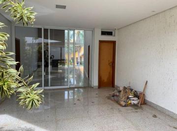 Casa de 3 quartos, Ribeirão Pires · Sobrado á venda em Ribeirão Pires bem localizado recém reformado