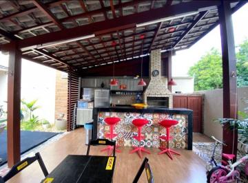 Casa de 3 quartos, Campinas · Sobrado à venda em Taquaral em Campinas bem localizado