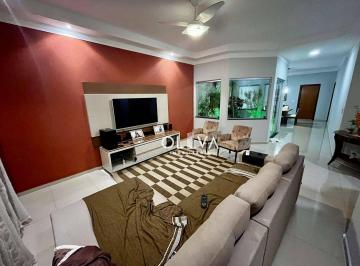 Casa · 216m² · 3 Quartos · 5 Vagas · Casa para venda em Jardim São Marco de 216.00m² com 3 Quartos, 1 Suite e 5 Garagens