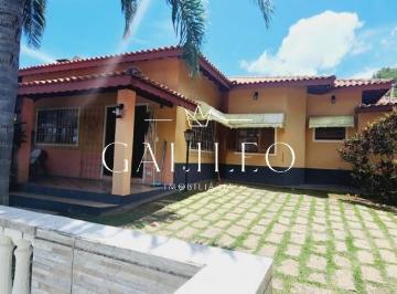 Casa · 290m² · 3 Quartos · 6 Vagas · Casa para venda em Outeiro Das Flores de 290.00m² com 3 Quartos, 1 Suite e 6 Garagens