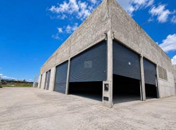 Comercial · 450m² · Excelente Galpão Comercial com 450m² – Posição Norte e Localização Estratégica! >