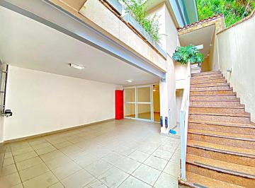 Casa · 220m² · 3 Quartos · 2 Vagas · Sobrado para venda em Vila Madalena de 220.00m² com 3 Quartos, 1 Suite e 2 Garagens