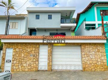 Casa · 285m² · 3 Quartos · 6 Vagas · Sobrado Jardim Guapira, 3 quartos, 1 suíte, 4 wc, 6 vagas, quintal e churrasqueira.
