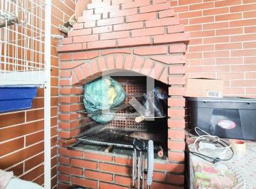 Localizada na charmosa cidade de São Bernardo do Campo, a casa na Vila Alvinopol · Casa à Venda - Vila Jordanópolis, 3 Quartos, 218 m2