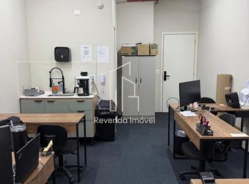 Comercial · 32m² · 1 Vaga · Oportunidade única! Sala comercial com vaga de garagem disponível para venda na