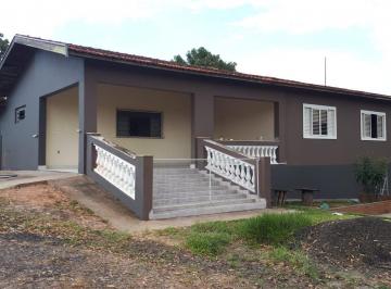 Rural · 200m² · 3 Quartos · 4 Vagas · Fazenda / Sítio para venda em Centro de 200.00m² com 3 Quartos, 1 Suite e 4 Garagens