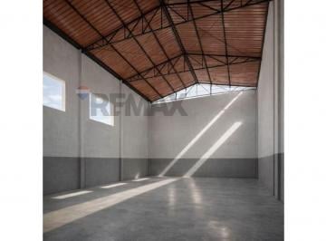 Comercial · 370m² · Galpão / Depósito / Armazém para alugar em Centro de 370.00m²