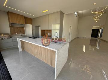 Casa · 237m² · 4 Quartos · 6 Vagas · Casa térrea para Venda e Locação no Condomínio Alphaville Castelo com 4 suítes e