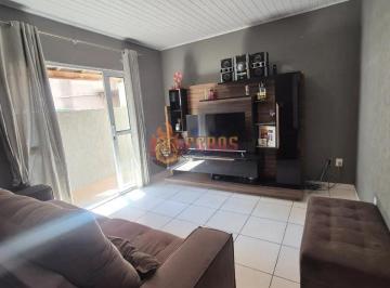 Casa · 160m² · 2 Quartos · 4 Vagas · Casa Térrea à Venda com 2 Dormitórios + Ponto Comercial em Votorantim