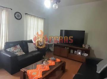 Casa · 200m² · 3 Quartos · 4 Vagas · Casa Térrea à Venda - 200m² Excelente localização no Jardim Astro/Zona Leste, So
