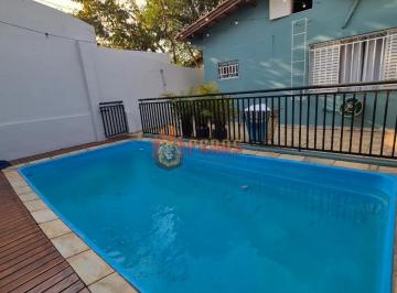 Casa · 168m² · 3 Quartos · 3 Vagas · Casa Térrea à Venda no Jardim Simus - 3 Dormitórios, sendo 1 Suíte e Área Gourme