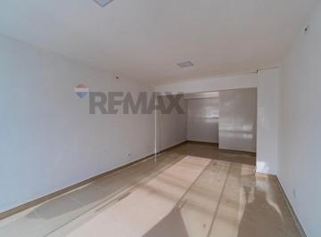 Comercial · 48m² · 1 Vaga · "Loja no Centro de Bertioga: Ótima Oportunidade!"