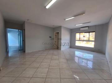 Comercial · 62m² · Sala Comercial de 62m² no 2º Andar - Villa Branca, Jacareí