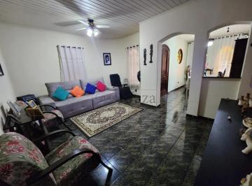 Casa · 250m² · 3 Quartos · 3 Vagas · Oportunidade - Casa - Jardim Satélite - 3 Dormitórios - 250m²