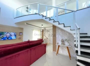 Casa · 250m² · 4 Quartos · 3 Vagas · Casa - Jardim Terras de São João - 4 Dormitórios - 270m².
