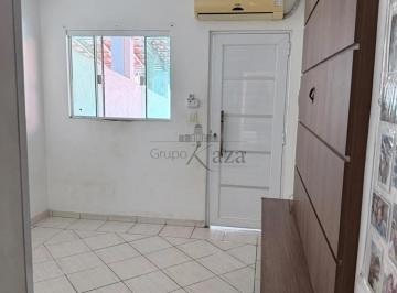 Casa · 227m² · 3 Quartos · 3 Vagas · Casa em Condomínio - Condomínio Bosque das Aroeiras - Jardim Paraíso - 3 Dormitórios - 227m².