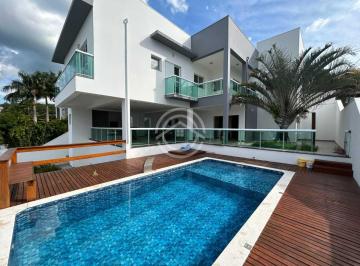 Casa · 550m² · 4 Quartos · 3 Vagas · Casa Espetacular à Venda com 550m² de Construção no Condomínio Residencial Itat