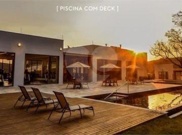 Casa · 284m² · 3 Quartos · 4 Vagas · Casa para venda em Santa Candida de 284.00m² com 3 Quartos, 2 Suites e 4 Garagens