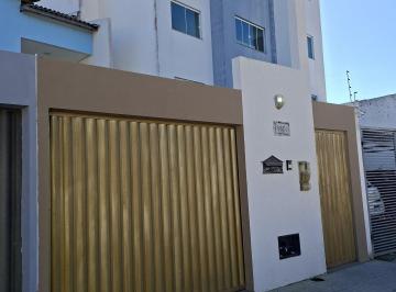 Casa · 84m² · 2 Quartos · Casa para alugar em Felícia de 84.00m² com 2 Quartos e 2 Suites