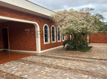Casa · 531m² · 3 Quartos · 4 Vagas · Casa para venda em Centro de 530.95m² com 3 Quartos, 1 Suite e 4 Garagens