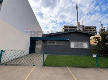 Comercial · 226m² · 4 Vagas · Prédio Comercial para alugar em Centro de 226.00m² com 4 Garagens