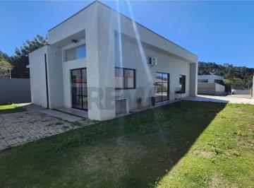 Casa · 120m² · 3 Quartos · 2 Vagas · Casa para alugar em Jardim Estância Brasil de 120.00m² com 3 Quartos, 1 Suite e 2 Garagens