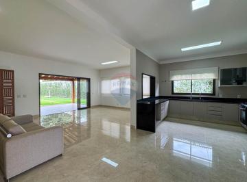 Casa · 294m² · 3 Quartos · 4 Vagas · Casa de Condomínio para venda em Royal Park de 294.00m² com 3 Quartos, 1 Suite e 4 Garagens