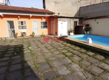 Casa · 276m² · 4 Quartos · 1 Vaga · Casa linear de 276 m2 de area construida bem distribuidos com piscina sauna e churrasqueira no Anil