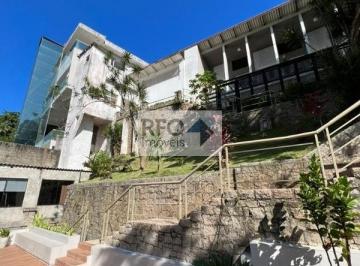 Casa · 600m² · 4 Quartos · 4 Vagas · Casa localizada no Ilha Porchat com elevador, piscina e uma vista maravilhosa!!