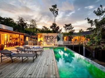 Casa · 581m² · 7 Quartos · 1 Vaga · Luxuosa mansão de 7 quartos à venda em Trancoso, Porto Seguro-BA: 2 suítes, 3 salas, 7 banheiros, va