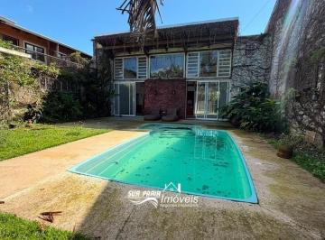 Casa · 360m² · 2 Quartos · 3 Vagas · Sobrado à Venda Faixa mar