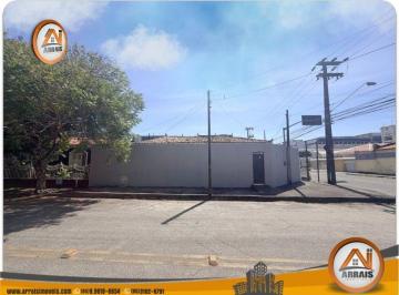 0bd95e4336e165e184747259788a6f045390babe · Casa Plana de Esquina no Parreão, com 4 dormitórios à venda, 180 m² por R$ 700.000 - Vila União - Fo