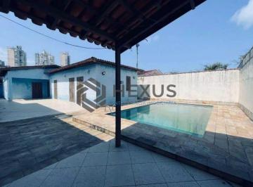 Foto · Casa térrea com piscina no lado praia da Enseada, Guarujá