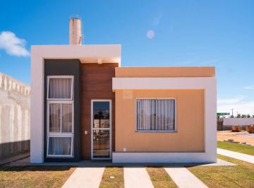 Casa · 83m² · 3 Quartos · 2 Vagas · Casa à venda no Viva Club da Ilha – Barra dos Coqueiros/SE
