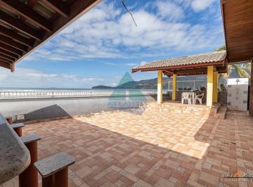 Casa · 247m² · 3 Quartos · 2 Vagas · Casa para venda em Praia Do Sapê de 247.00m² com 3 Quartos, 3 Suites e 2 Garagens