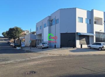 Comercial · 82m² · 8 Vagas · Imóvel Comercial para alugar em Loteamento Nova Espírito Santo de 82.00m² com 8 Garagens