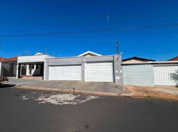Casa · 235m² · 2 Quartos · 3 Vagas · Casa para venda em Vila Xavier de 235.00m² com 2 Quartos, 2 Suites e 3 Garagens