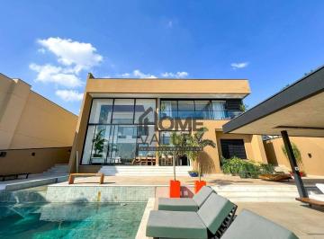Casa · 700m² · 3 Quartos · 6 Vagas · Casa de Condomínio para venda em Condomínio Portal Do Lago de 700.00m² com 3 Quartos, 3 Suites e 6 G