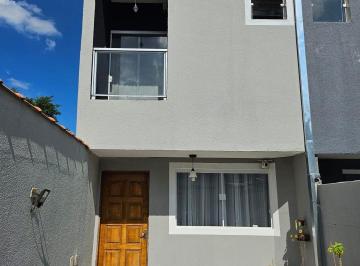 Casa · 76m² · 2 Quartos · 2 Vagas · Casa para alugar em Residencial Algarve de 75.95m² com 2 Quartos, 2 Suites e 2 Garagens