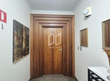 Apartamento · 198m² · 3 Quartos · 2 Vagas · Apartamento para venda e aluguel em Centro de 198.00m² com 3 Quartos, 1 Suite e 2 Garagens