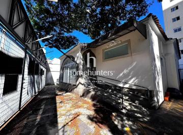 Casa · 205m² · 1 Quarto · 12 Vagas · Casa para alugar em Centro de 205.00m² com 1 Quarto e 12 Garagens