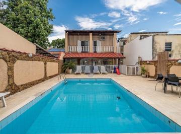 Casa · 325m² · 4 Quartos · 2 Vagas · Casa para venda em Jardim Carioca de 325.00m² com 4 Quartos, 2 Suites e 2 Garagens