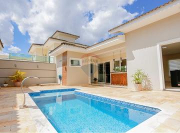 Casa · 284m² · 3 Quartos · 4 Vagas · Casa para venda em Centro de 284.04m² com 3 Quartos, 3 Suites e 4 Garagens