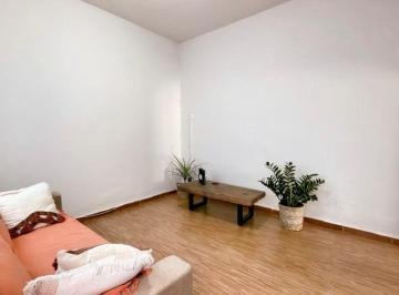 Casa · 300m² · 2 Quartos · 2 Vagas · Casa à Venda - Sagrada Família, 2 Quartos, 300 m2