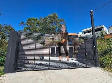 Casa · 2 Quartos · 1 Vaga · Sobrado geminado com 2 suites e vagas compartilhadas